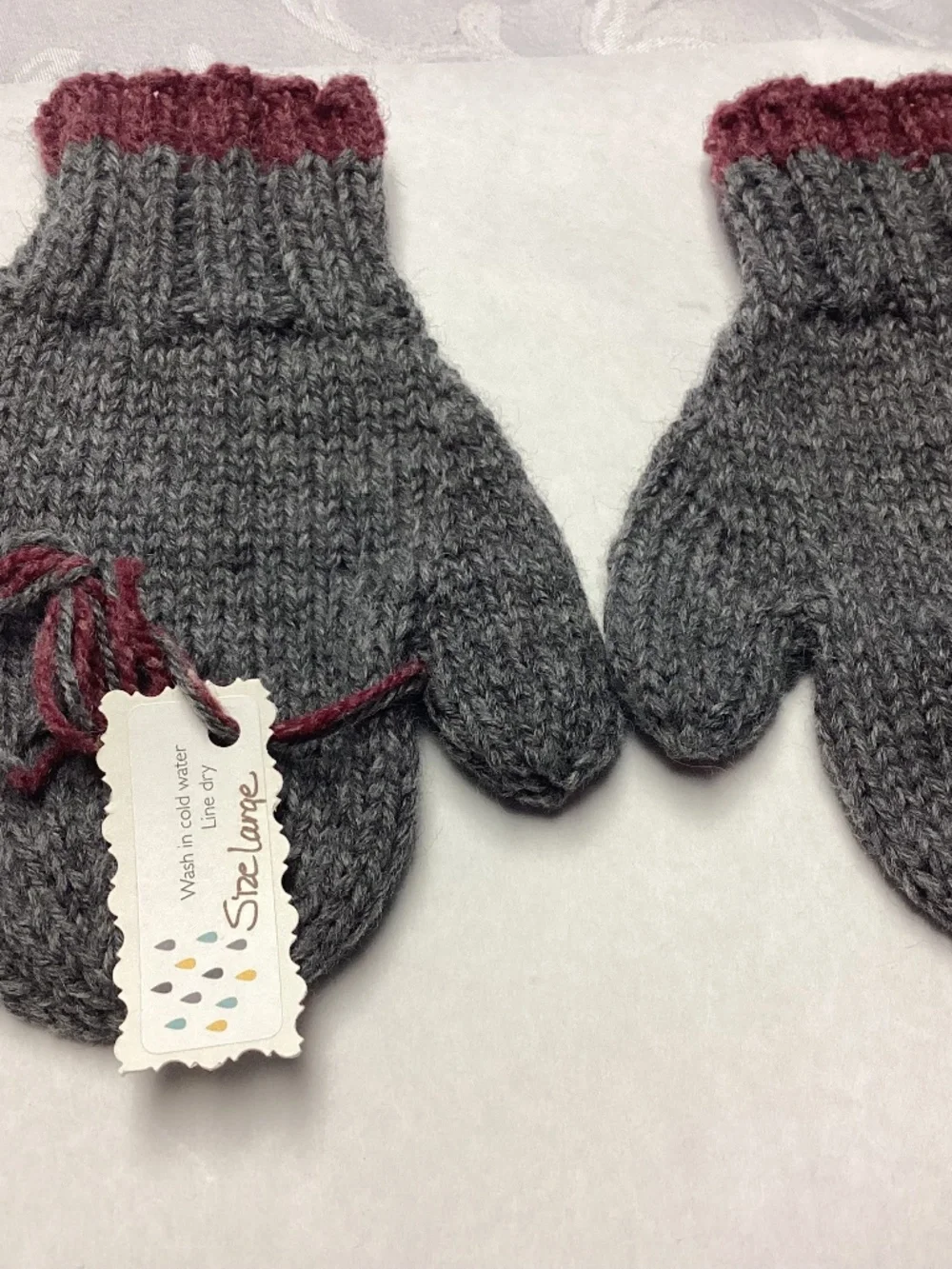 Hand made wool Mittens . Lovely never worn  GRAY BURGUNDY STRIPE UNISEX.